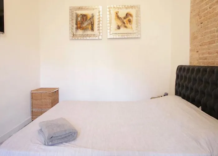 Eixample Modernista Apartment *
