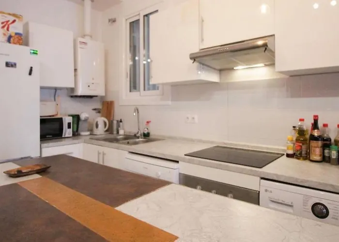 Eixample Modernista Apartment *