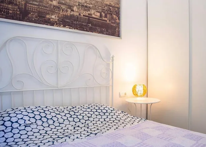 Eixample Modernista Apartment