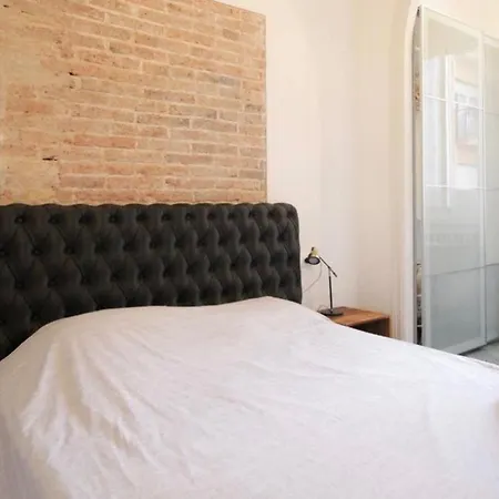 Eixample Modernista Apartment